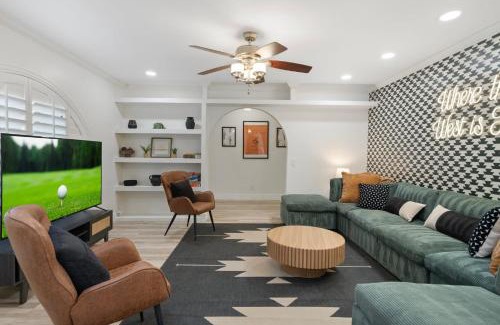 Paradise Valley Village Casa | Rio Resort Kierland Pool Hot tub Mini Golf Fun