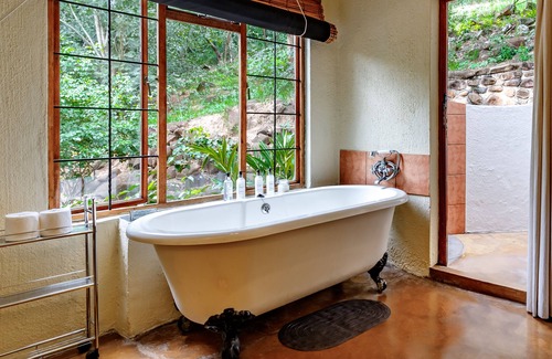 Hazyview Hotel | Rissington Inn