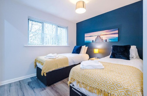 Ellesmere Port Casa | Rivacre End