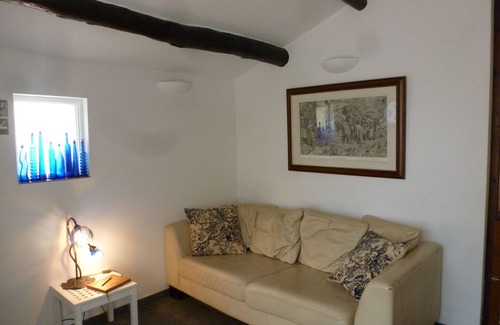 Tivenys Cama Y Desayuno | Vacaciones en el río Ebro Casa B & B con piscina privada cerca de Tortosa.