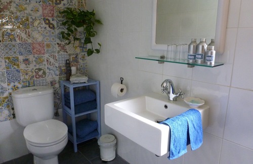 Tivenys Cama Y Desayuno | Vacaciones en el río Ebro Casa B & B con piscina privada cerca de Tortosa.