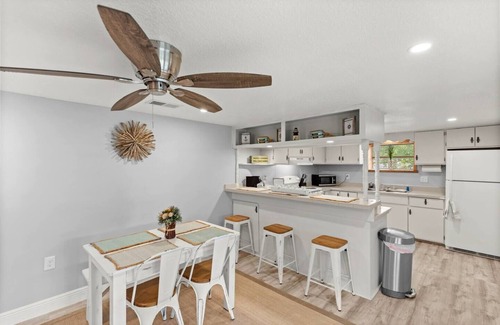 Satsuma Casa | River Oaks Retreat on Dunns Creek