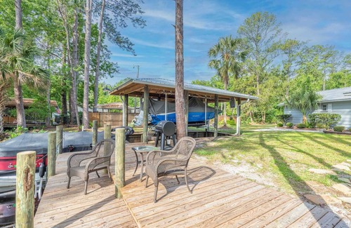 Satsuma Casa | River Oaks Retreat on Dunns Creek