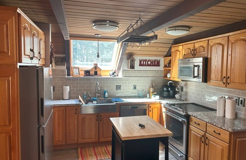 Watertown Casa | Riverbend Retreat Black River