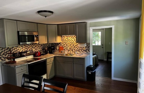 Montague Apartamento | Riverfront 2 Bedroom Unit 2