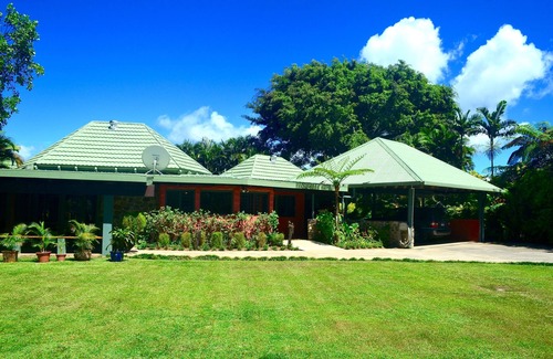 Pacific Harbour Villa | Finca frente al río, a poca distancia de todo, WIFI gratuito, ideal para familias.
