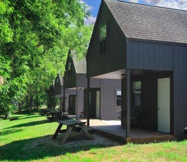 Caplinger Mills Casa | Riverfront Getaway Cabin #4 - Sleeps 5