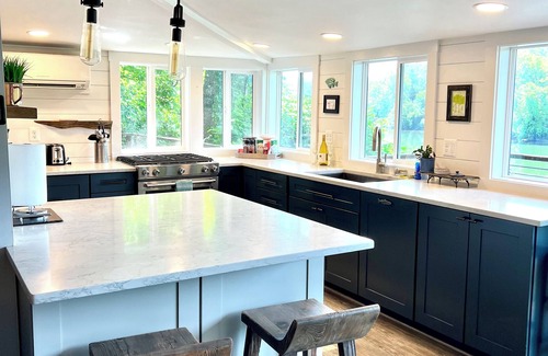 Berryville Casa | Escapada acogedora frente al río