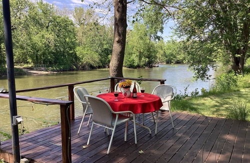 Grass Creek Casa | Riverfront house on the Tippecanoe River- Yogi’s Den - upper level