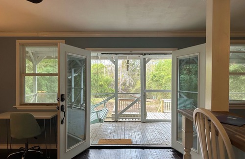 Tangipahoa Parish Casa | Riverfront Retreat: Cozy 2-Bedroom Escape by the Water