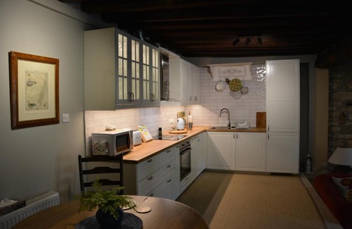 Vasa Koilaniou Casa | Riverside Cottage