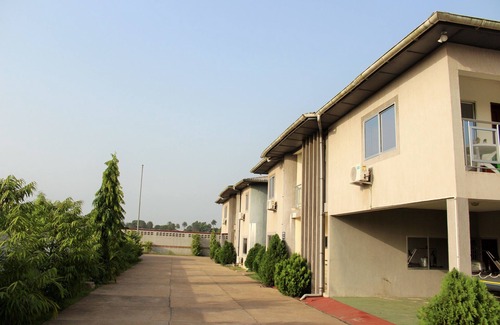 Bushrod Island Apartamento | Riverside Resort Villas