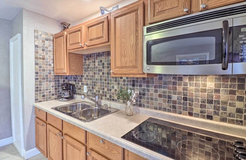 Lakeview Apartamento | Riverside Studio: Trophy Trout Fishing On-Site