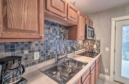 Lakeview Apartamento | Riverside Studio: Trophy Trout Fishing On-Site