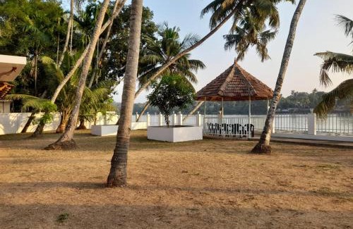 Puthenvelikara Villa | RiverSoul Villa