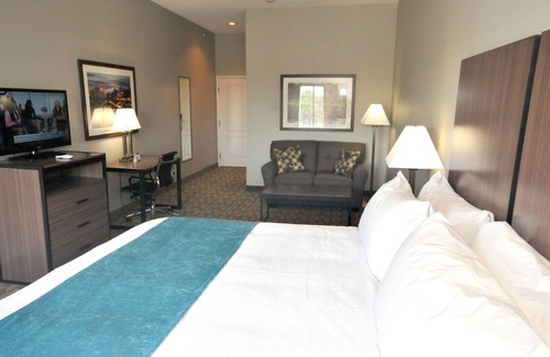 Rockford Hotel | Riverview Inn & Suites, Ascend Hotel Collection