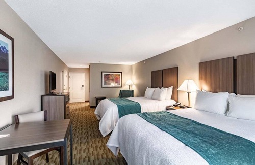 Rockford Hotel | Riverview Inn & Suites, Ascend Hotel Collection