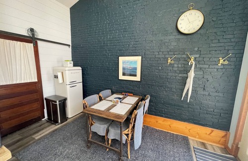 Pepin Apartamento | Riverview Respite w/Sauna and Hot Tub