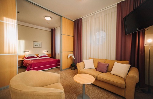 Old Town Hotel | Rixwell Viru Square Hotel Tallinn