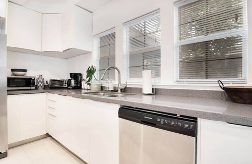 Midtown Casa | Roami at Downtown Retreat |Near South Beach w/Pool