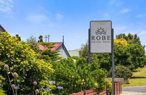 Waterhouse Hotel | Robe Central Motel