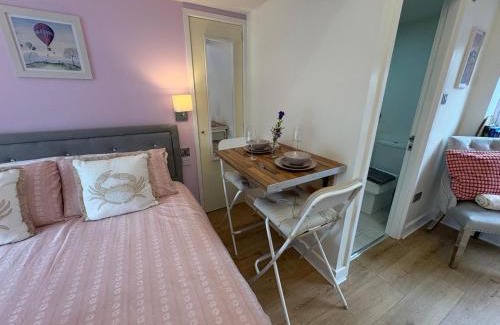 Brynsiencyn Casa | Robyns Retreat - Cosy Hideaway Perfect To Explore