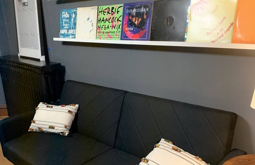 Oak Park Apartamento | Rockin '2BR Apartment en el corazón de Oak Park