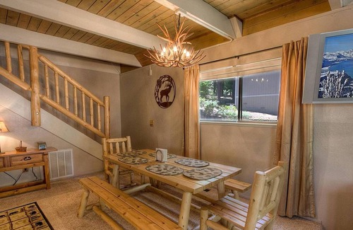 Montgomery Estates Casa | Rocky Top Retreat by Lake Tahoe Accommodations