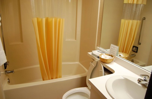 Grand Forks Hotel | Rodeway Inn Columbia Mall Loop