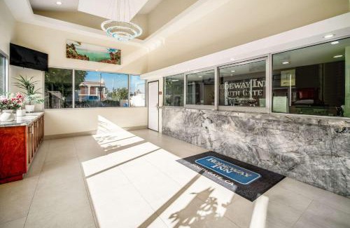 South Gate Hotel | Rodeway Inn South Gate - Los Angeles South