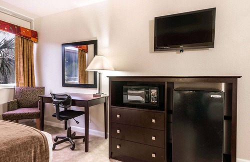 Fort Lauderdale Hotel | Rodeway Inn & Suites Fort Lauderdale Airport & Cruise Port