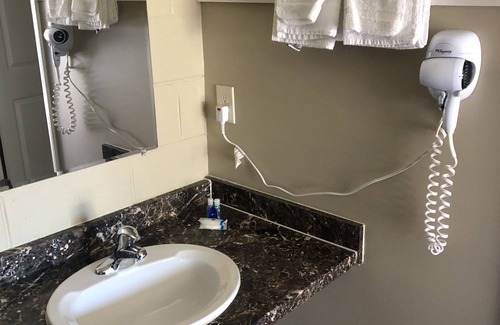 Walhalla Hotel | Rodeway Inn & Suites Walhalla