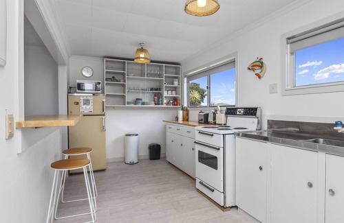 Pukehina Casa | Rogers Road Pukehina Beach House