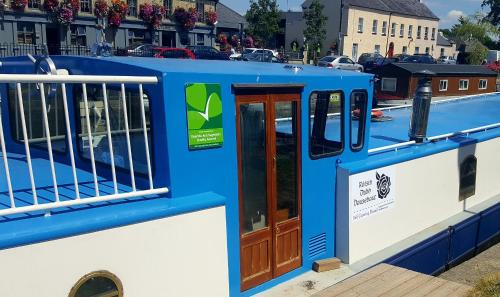 Sallins Alquiler De Eote | Roisin Dubh Houseboat
