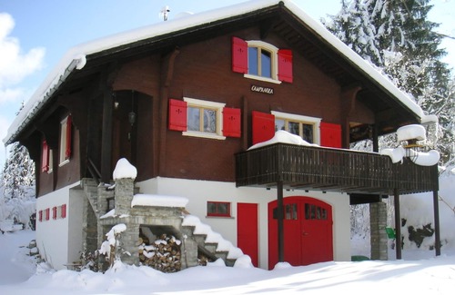 Flims Casa | CHALET ROMÁNTICO para vacaciones de verano e invierno.