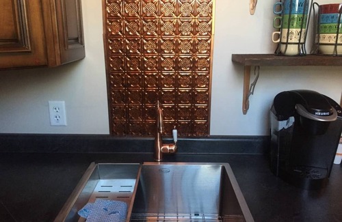 St Croix Falls Apartamento | Habitación romántica de cobre en el histórico 123 S Washington