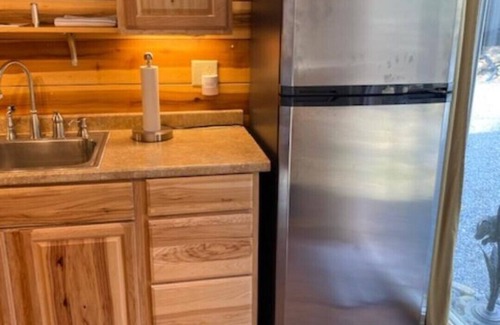 Sylva Cabaña | ROMANTIC CREEKSIDE MOUNTAIN COTTAGE