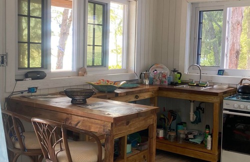 Spanish Wells Cabina | Romantic getaway on the beach