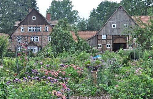 Horn-Bad Meinberg Casa | Romántico ubicado, molino de agua histórico en Silberbachtal