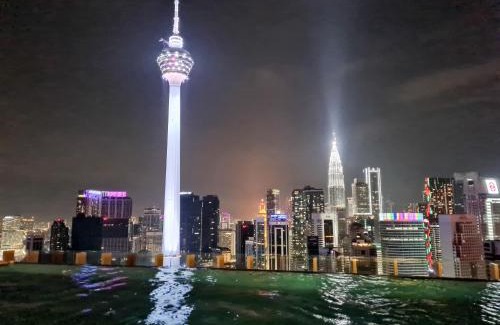Golden Triangle Apartamento | Romantic Log Cabin - walk to KL Tower, KLCC, Bukit Bintang