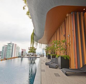 Golden Triangle Apartamento | Romantic Log Cabin - walk to KL Tower, KLCC, Bukit Bintang