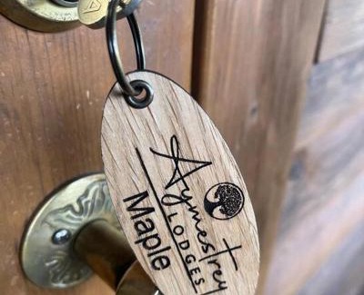 Aymestrey Apartamento | Romantic Log Cabin With Hot Tub