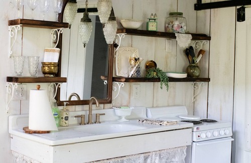 Flintstone Cabaña | Boho Tree House romántica en 70 acres granja