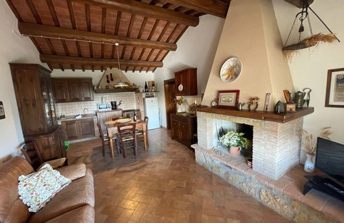 Guardistallo Cabaña | Romántica casa bien equipada para relajarse!