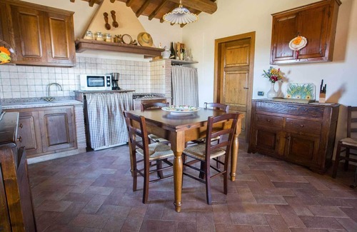 Guardistallo Cabaña | Romántica casa bien equipada para relajarse!