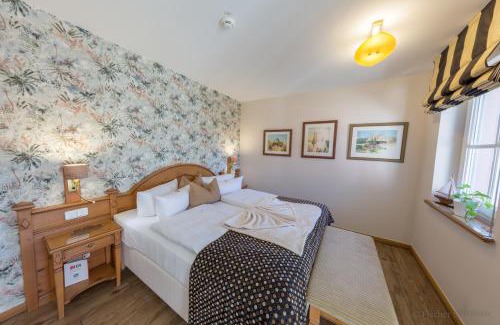 Ostseebad Ahrenshoop Hotel | Romantik Hotel Namenlos