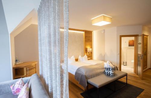 Niederhelden Hotel | Romantikhotel Platte