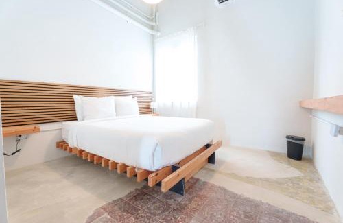 Puerta de Tierra Hotel | Romeo Hotel LGBTQ