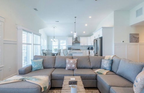 South End Casa | Rooftop Sunsets Ocean Glimpse Sleeps 10