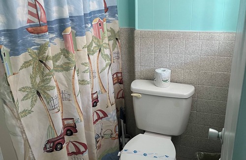 Topsail Beach Hotel | Room#316 Standard 2 Double Beds Pets Yes